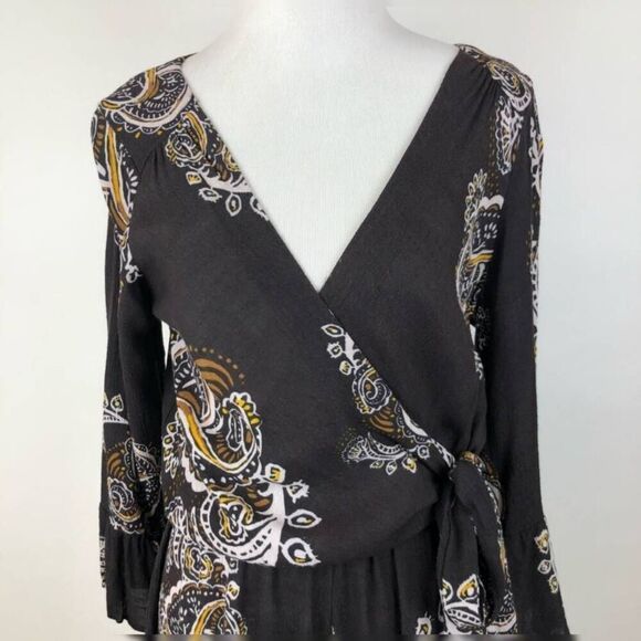 Free People All The Right Ruffles Paisley Romper NWOT Size Small - Picture 7 of 12